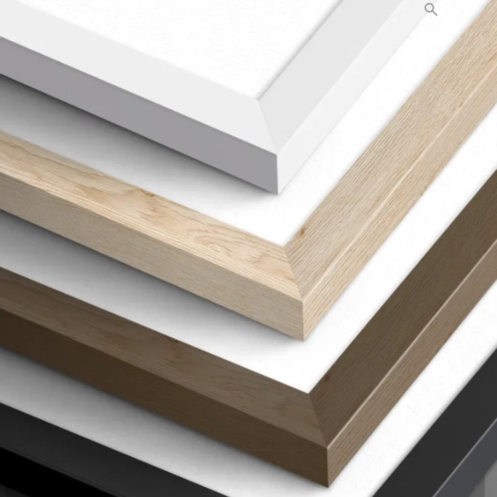 青い風に花のレイを掲げる海辺の祈りハワイアンアート